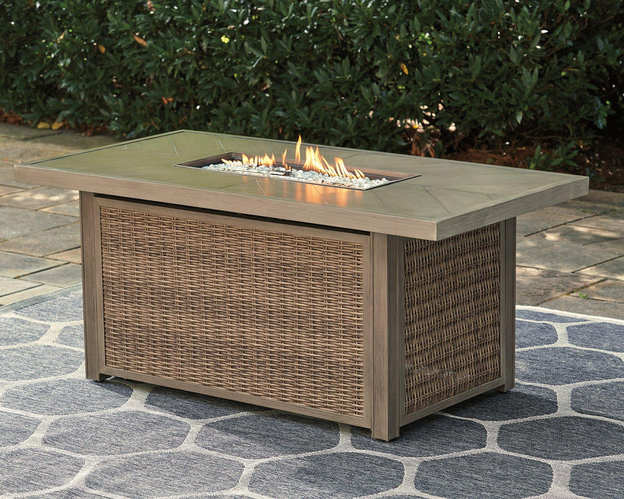Beachcroft Outdoor Fire Pit Table - De Avenue Furniture