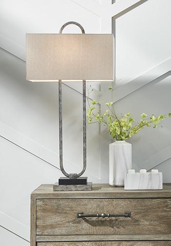 Bennish Table Lamp - De Avenue Furniture