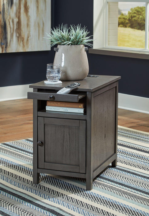 Treytown Chairside End Table - De Avenue Furniture
