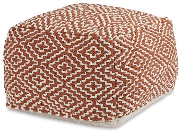 Brynnsen Pouf - De Avenue Furniture