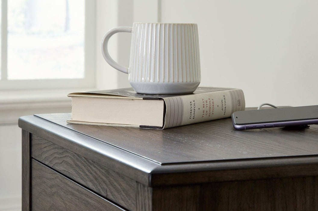 Montillan Bedroom Set - De Avenue Furniture