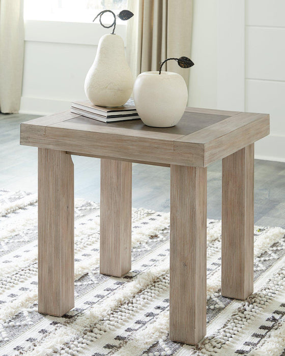Hennington End Table - De Avenue Furniture