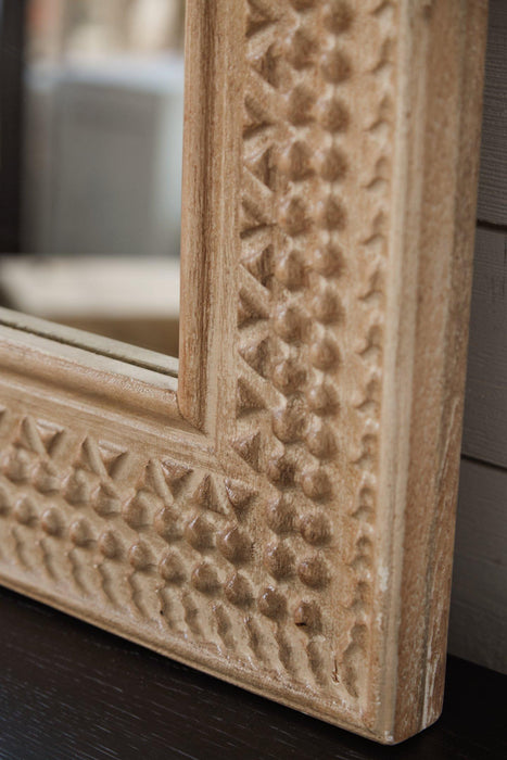 Belenburg Accent Mirror - De Avenue Furniture