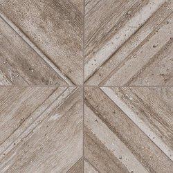 Beachcroft Outdoor Dining Set - De Avenue Furniture