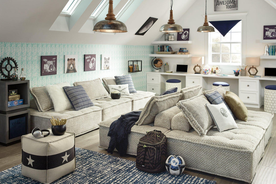 Bales Accent Chair - De Avenue Furniture