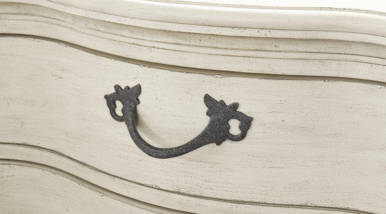 Arlendyne Chest of Drawers - De Avenue Furniture