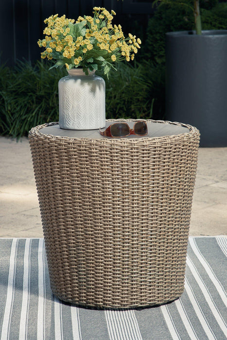 Danson Outdoor End Table - De Avenue Furniture