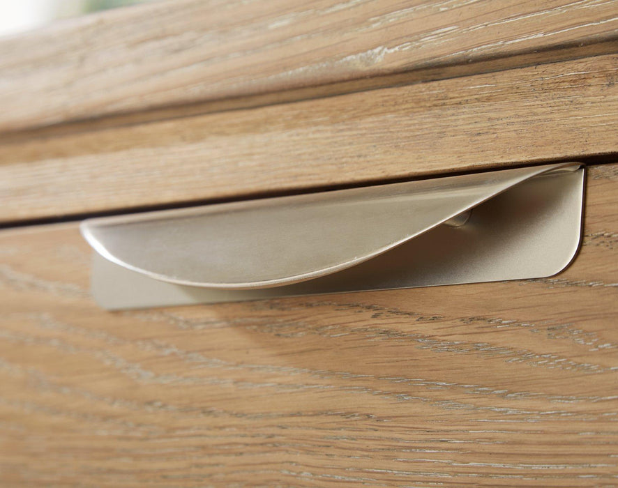 Rencott End Table - De Avenue Furniture