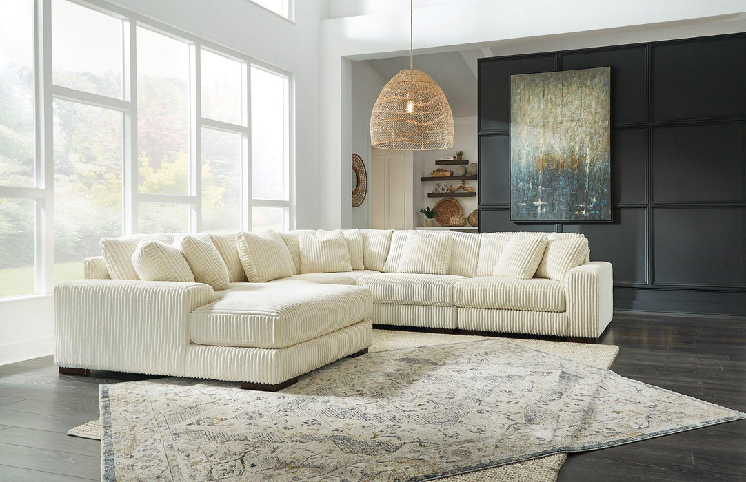Lindyn Sectional with Chaise - De Avenue Furniture
