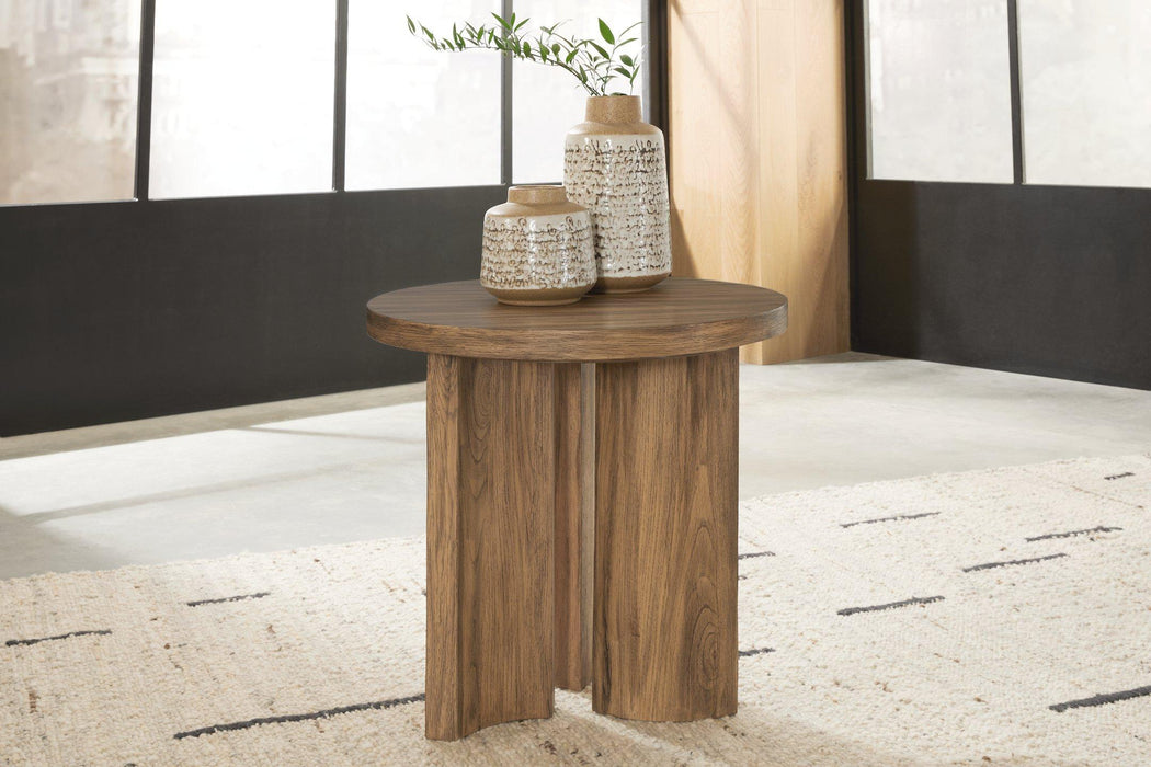 Austanny End Table - De Avenue Furniture