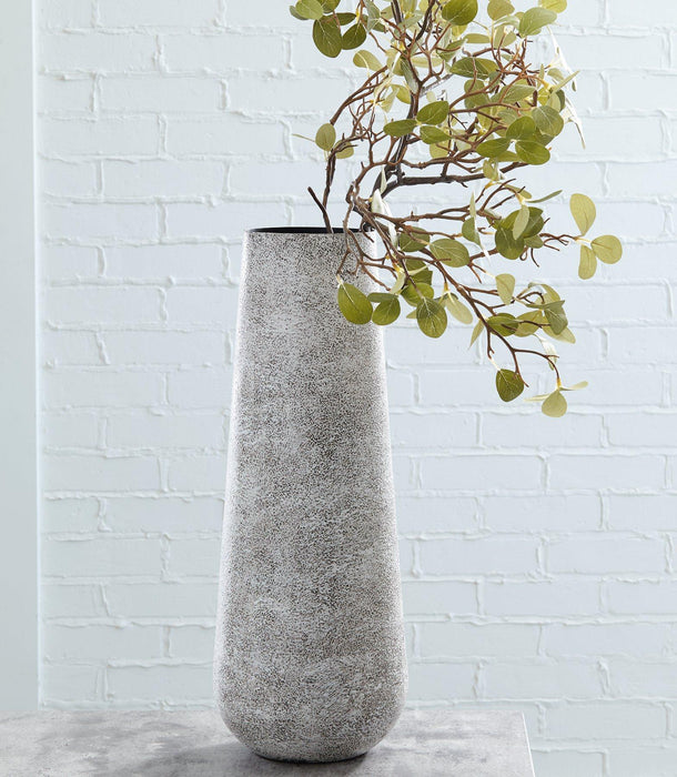 Fynn Vase - De Avenue Furniture