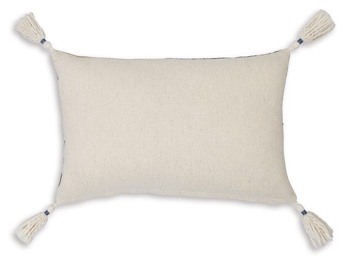 Winbury Pillow - De Avenue Furniture