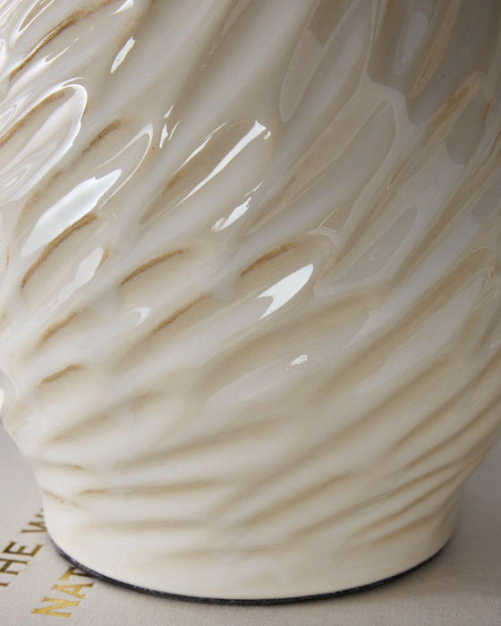 Garinton Lamp Set - De Avenue Furniture