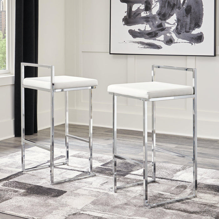 Madanere Bar Height Bar Stool - De Avenue Furniture