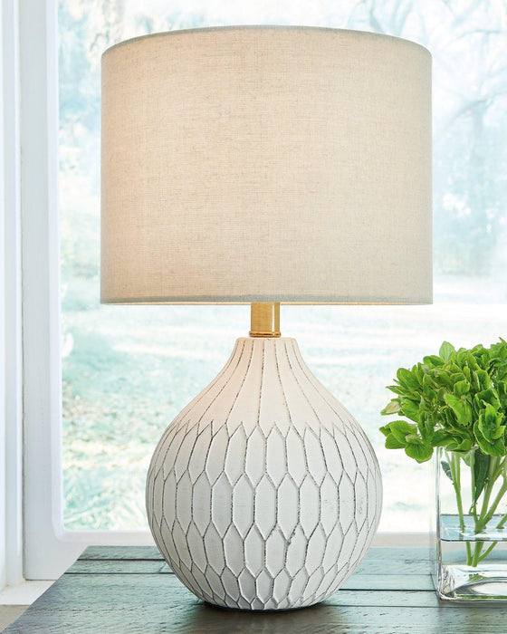 Wardmont Lamp Set - De Avenue Furniture