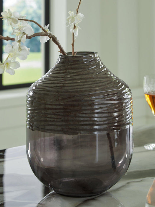Harpwick Vase - De Avenue Furniture