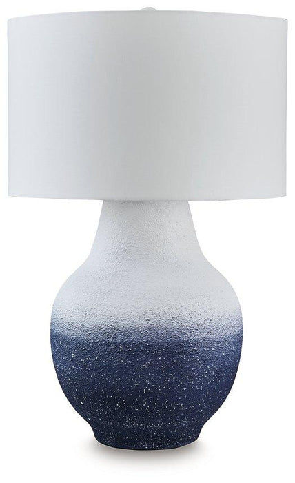 Dashland Table Lamp - De Avenue Furniture