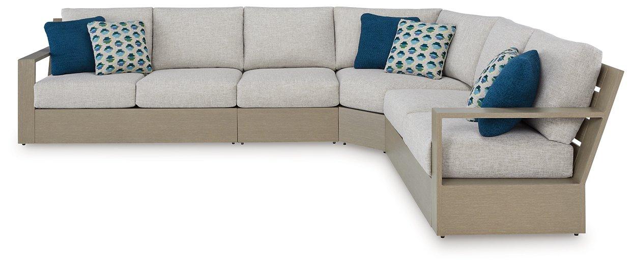 Kimpton Isle Outdoor Sectional - De Avenue Furniture