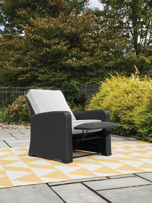 Beachcroft Outdoor Recliner - De Avenue Furniture