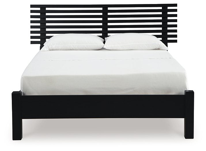 Danziar Slat Bed - De Avenue Furniture