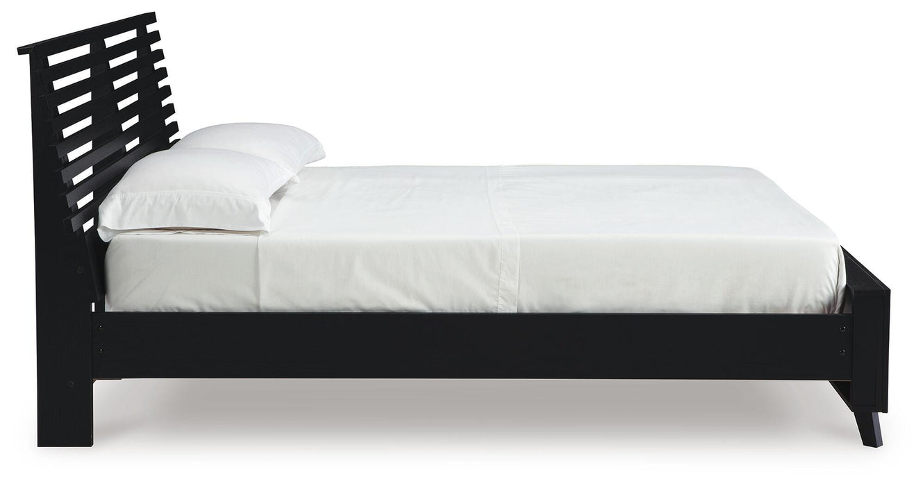 Danziar Queen Slat Bed - De Avenue Furniture