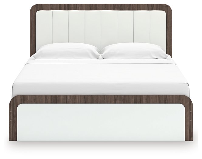 Kendanport Upholstered Bed - De Avenue Furniture