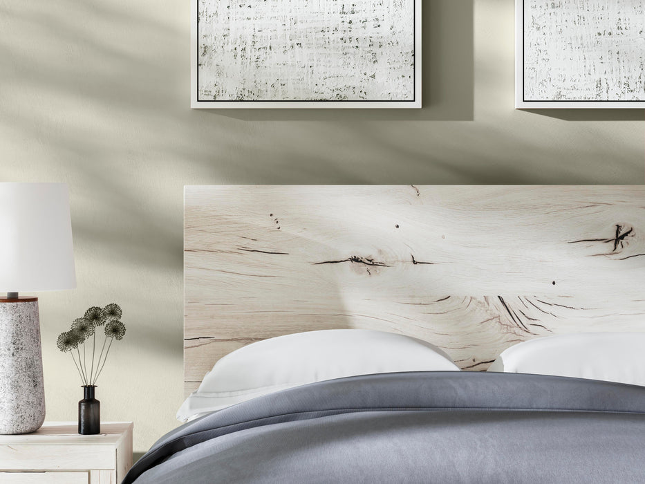 Lawroy Bed - De Avenue Furniture