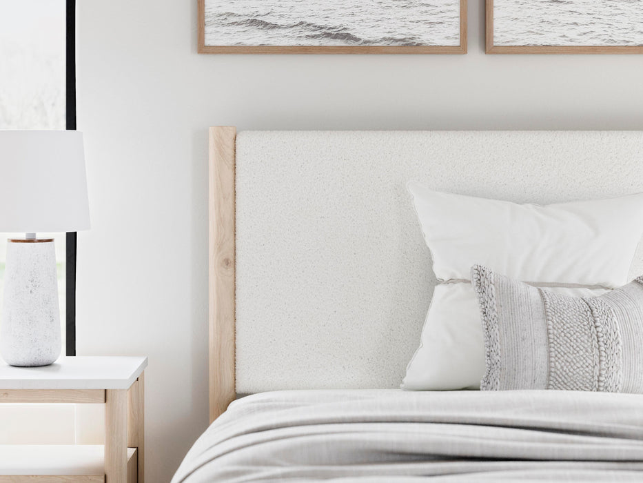 Cadmori Upholstered Bed - De Avenue Furniture