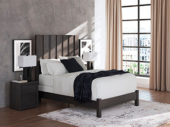 Fraluna Bed - De Avenue Furniture