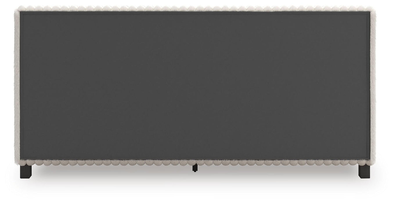 Zuraleus Bed - De Avenue Furniture