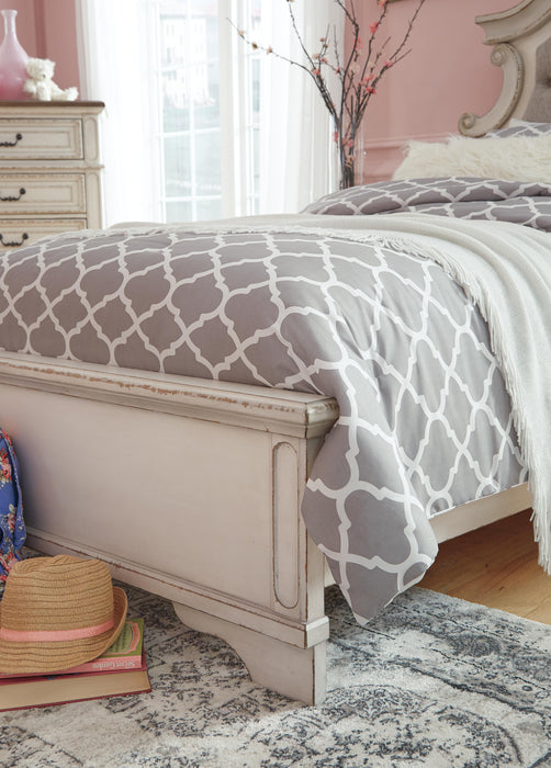 Realyn Upholstered Bed - De Avenue Furniture