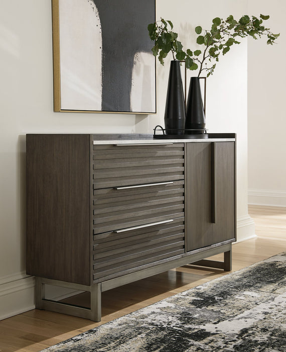 Arkenton Dresser and Mirror - De Avenue Furniture