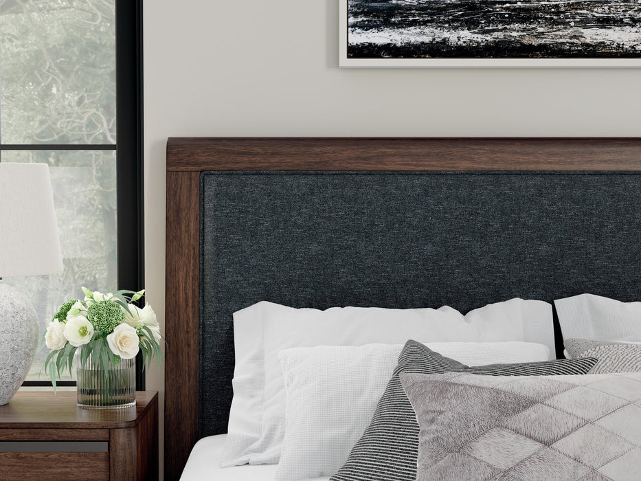 Dilenno Upholstered Bed - De Avenue Furniture