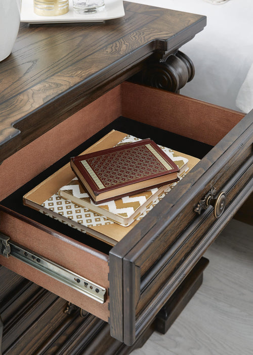 Maylee Bedroom Set - De Avenue Furniture