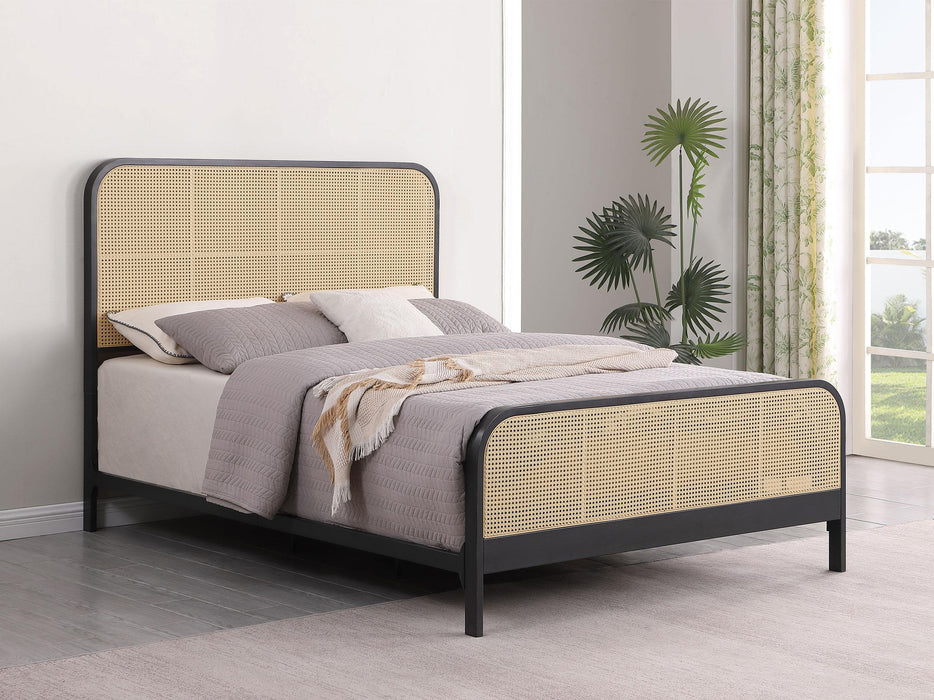 Lanewood Panel Bed - De Avenue Furniture