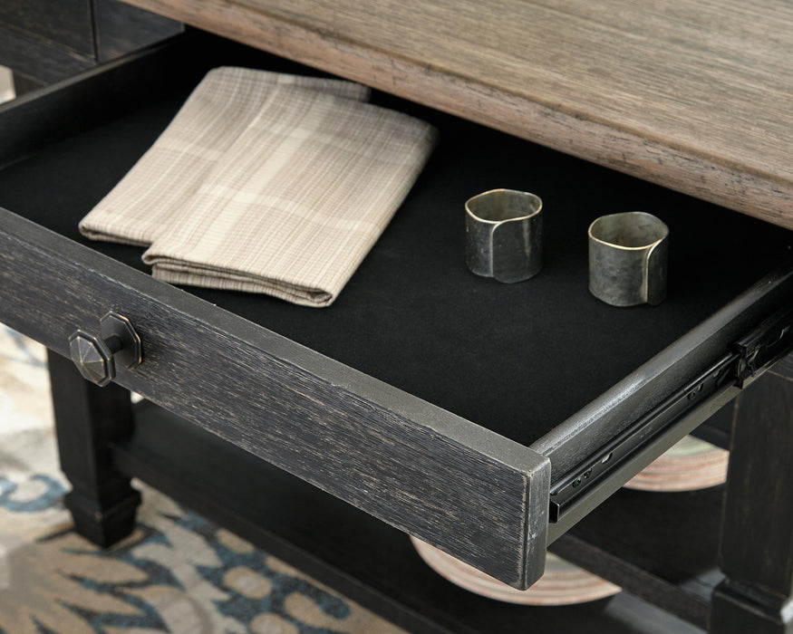 Tyler Creek Dining Set - De Avenue Furniture
