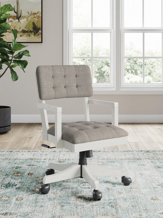 Robbinsdale Home Office Desk Chair - De Avenue Furniture
