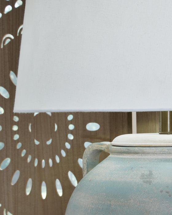 Shawburg Lamp Set - De Avenue Furniture