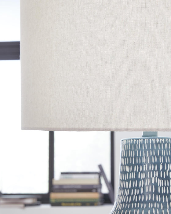 Schylarmont Lamp Set - De Avenue Furniture