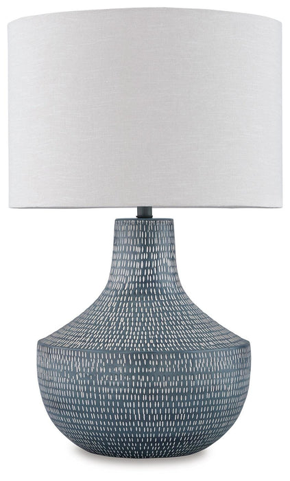 Schylarmont Lamp Set - De Avenue Furniture
