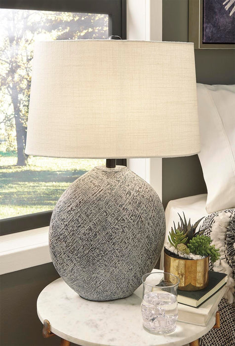 Harif Table Lamp - De Avenue Furniture