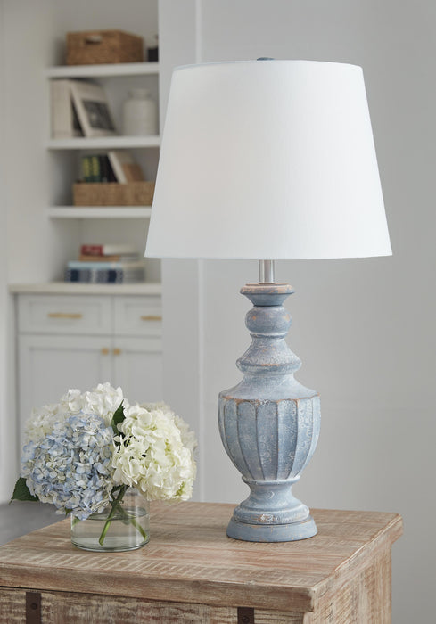 Cylerick Lamp Set - De Avenue Furniture