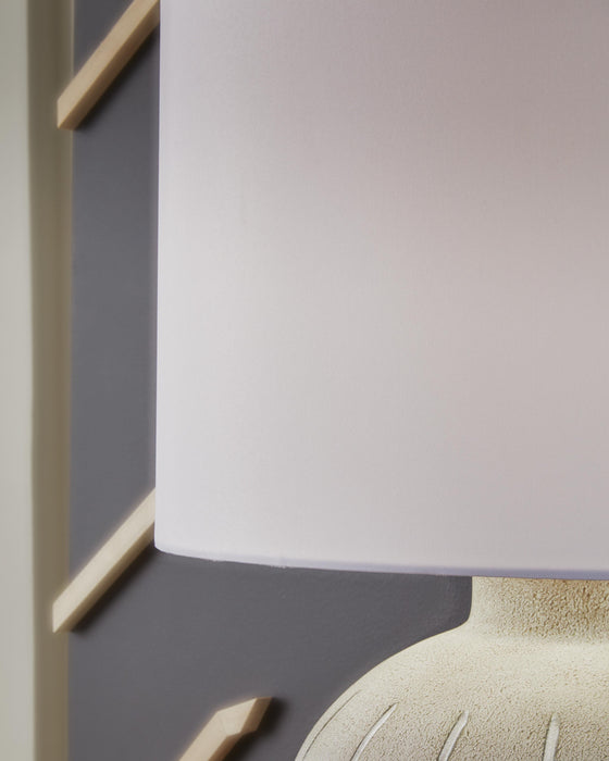 Calbert Table Lamp - De Avenue Furniture