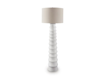 Veraleigh Floor Lamp - De Avenue Furniture