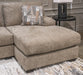 Seyler Lane Sectional with Chaise - De Avenue Furniture