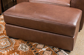 Brogliano Ottoman - De Avenue Furniture