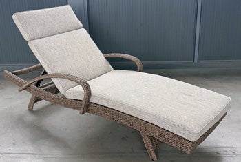Laguna Heights Chaise Lounge with Cushion - De Avenue Furniture