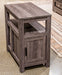 Fendenmore Chairside End Table - De Avenue Furniture