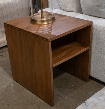 Ella Grove End Table - De Avenue Furniture