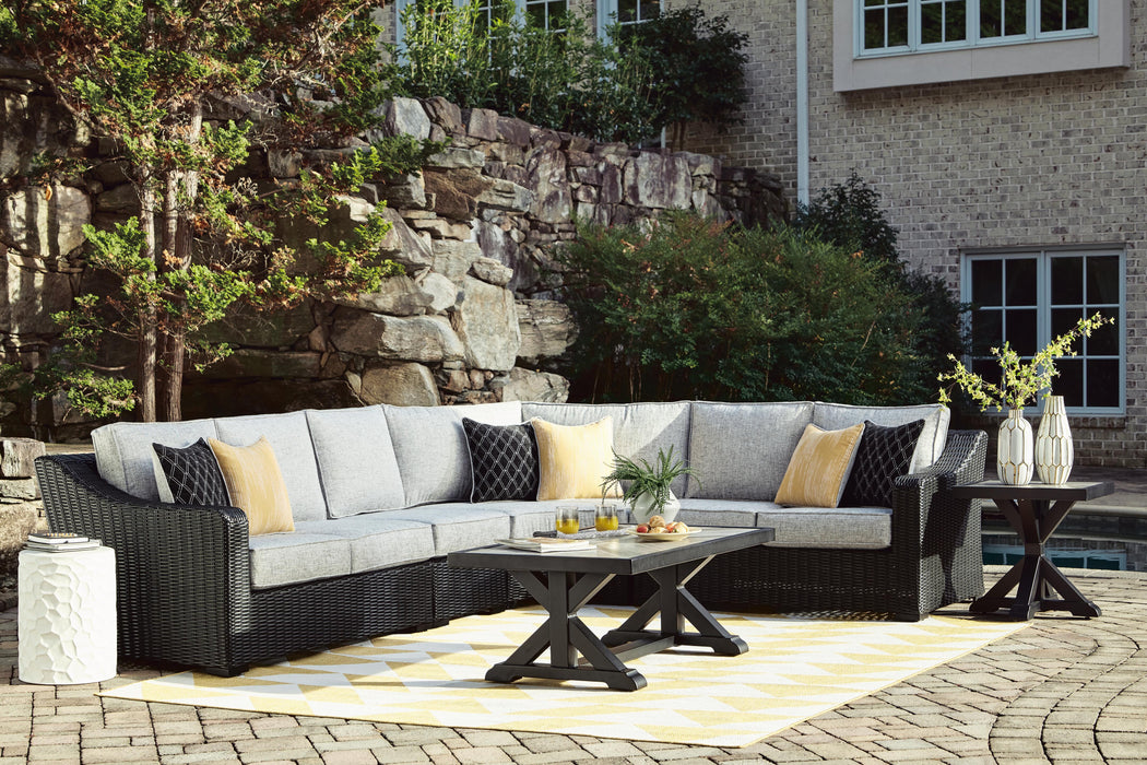 Beachcroft Outdoor End Table - De Avenue Furniture